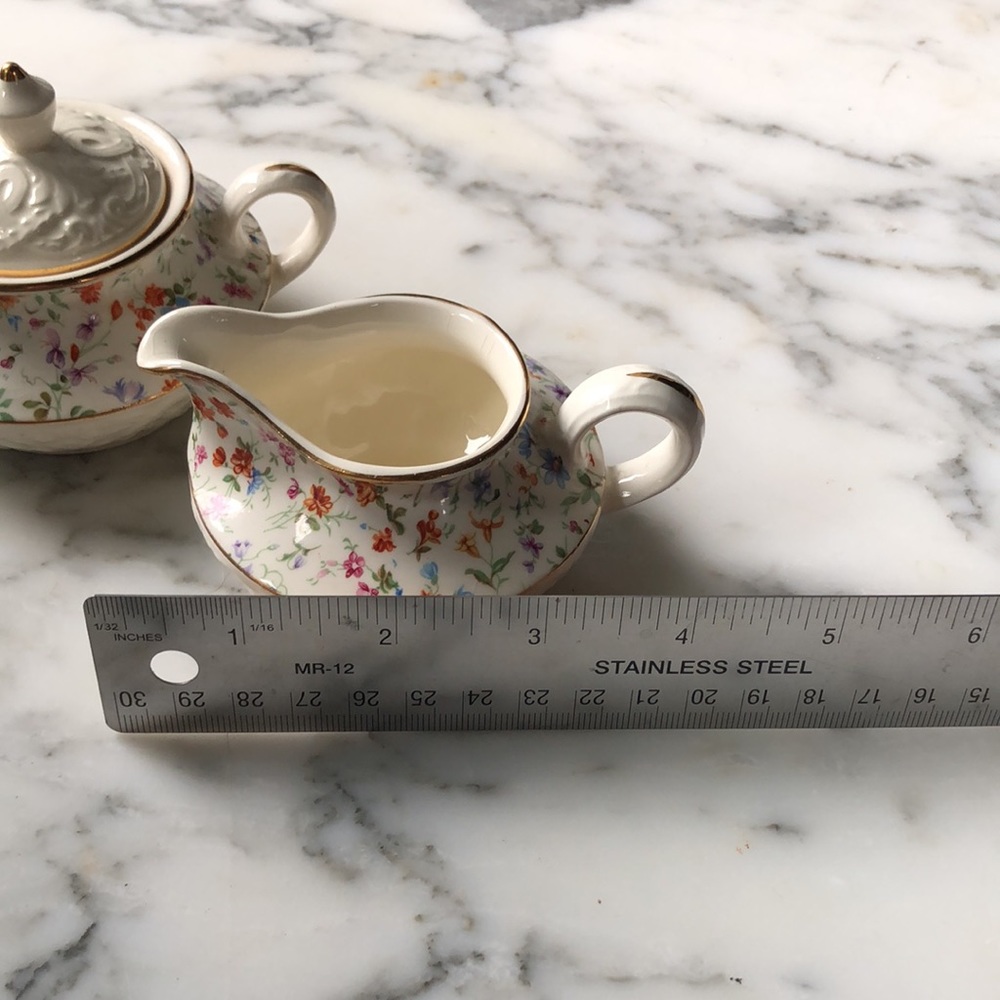 Creamer & Sugar - Picture 13 of 14
